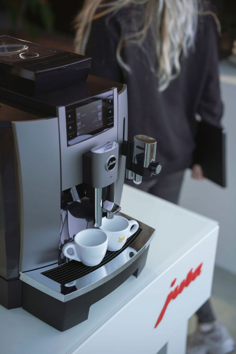 Vos Koffie - Jura W8 3