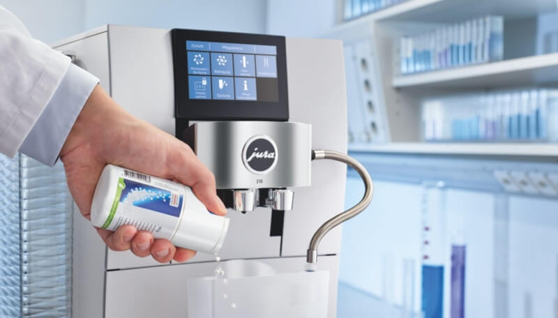 Care_care-brochure_milk_system_cleaner_Z10_de.tif-e1647601710290